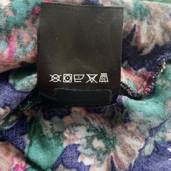 Tavik Floral Button Up Vacation Shirt - Medium - Picture 8 of 12